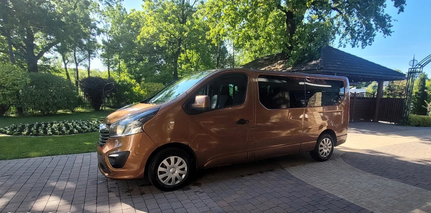 Opel Vivaro cena 76900 przebieg: 150000, rok produkcji 2018 z Zator małe 211